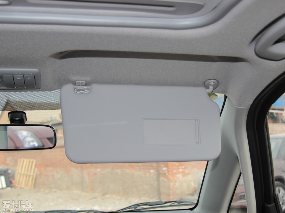 2013�����ZSX4�Ɏ� ���J 1.6L �ք�20����3G���ܰ�