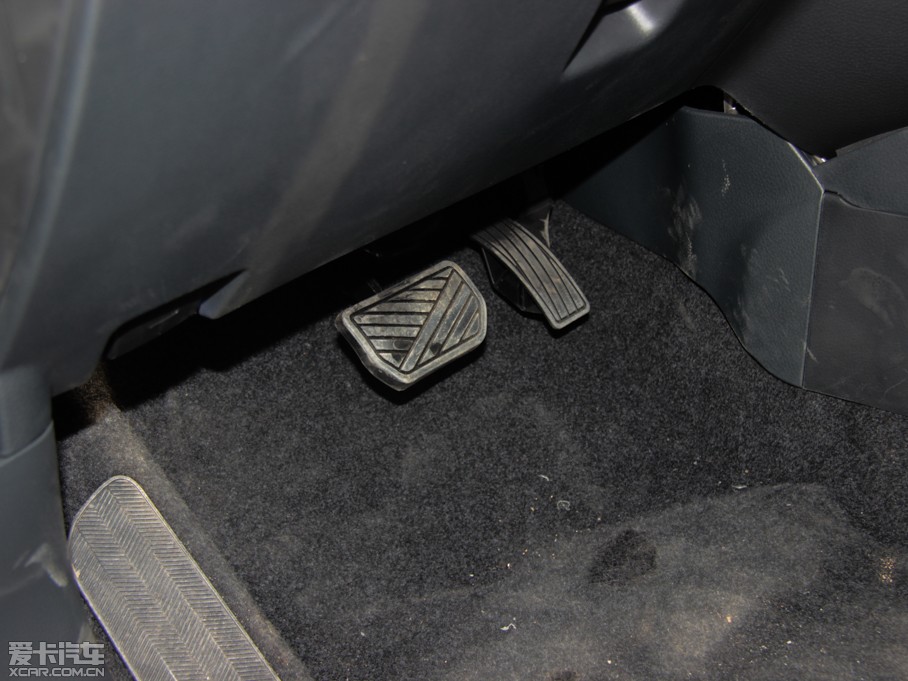 2013�����ZSX4�Ɏ� ���J 1.6L �ք�20����3G���ܰ�