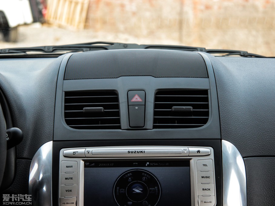 2013�����ZSX4�Ɏ� ���J 1.6L �ք�20����3G���ܰ�