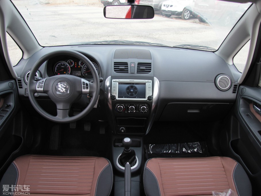 2013�����ZSX4�Ɏ� ���J 1.6L �ք�20����3G���ܰ�