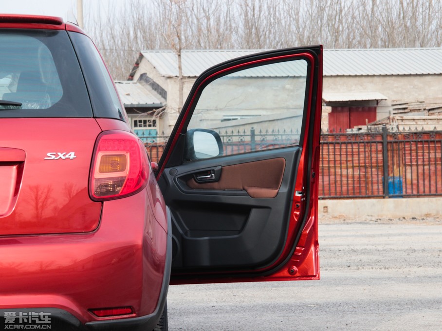 2013ZSX4Ɏ J 1.6L Ԅ`Ӱ