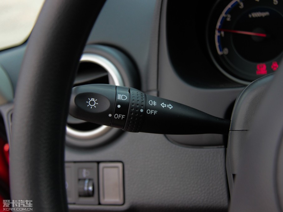 2013ZSX4Ɏ J 1.6L Ԅ`Ӱ