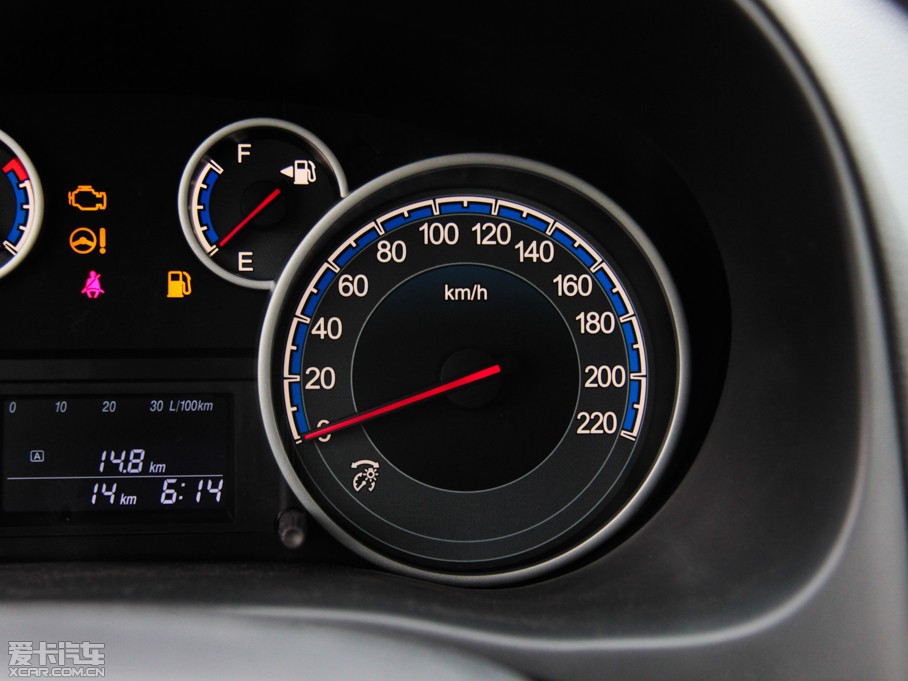 2013ZSX4Ɏ J 1.6L Ԅ`Ӱ