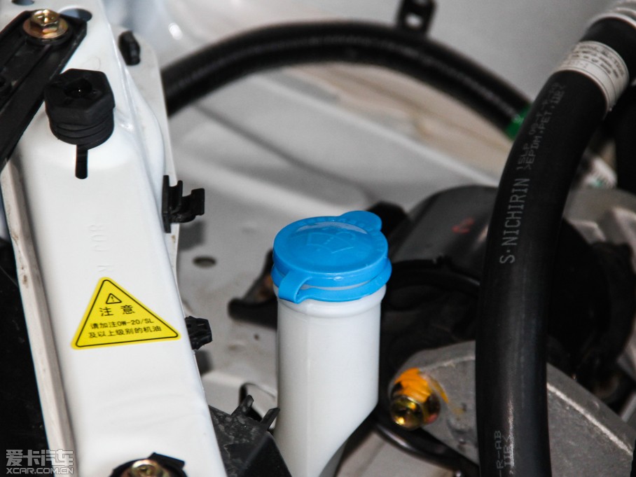 2013�����Z(y��)SX4�Ɏ� 1.6L �Ԅ�(d��ng)���J��