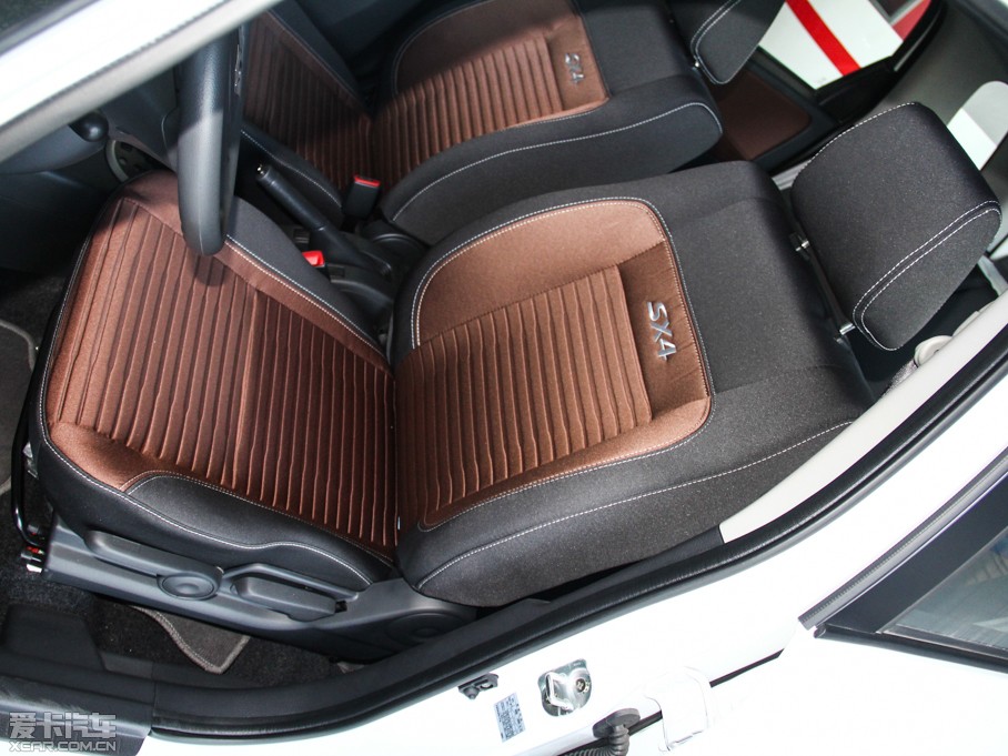 2013ZSX4Ɏ 1.6L ԄӿJ