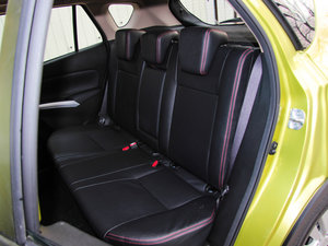 2014款1.6L 手动精英型 两驱 后排座椅