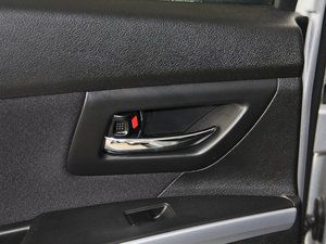 2014款1.6L 手动进取型 两驱 空间座椅