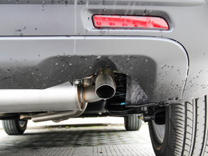 2014款1.6L CVT进取型 两驱 排气管