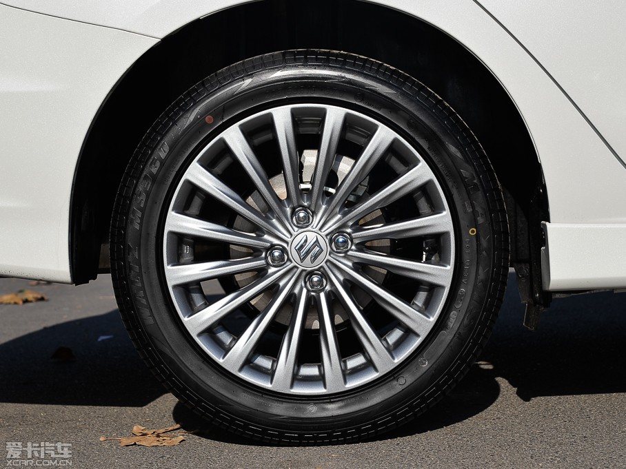 2015��� 1.6L �ԄӘ�����