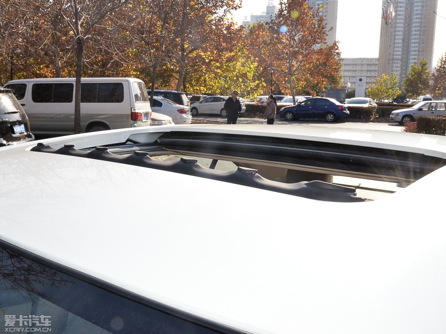 2015��� 1.6L �ԄӘ�����