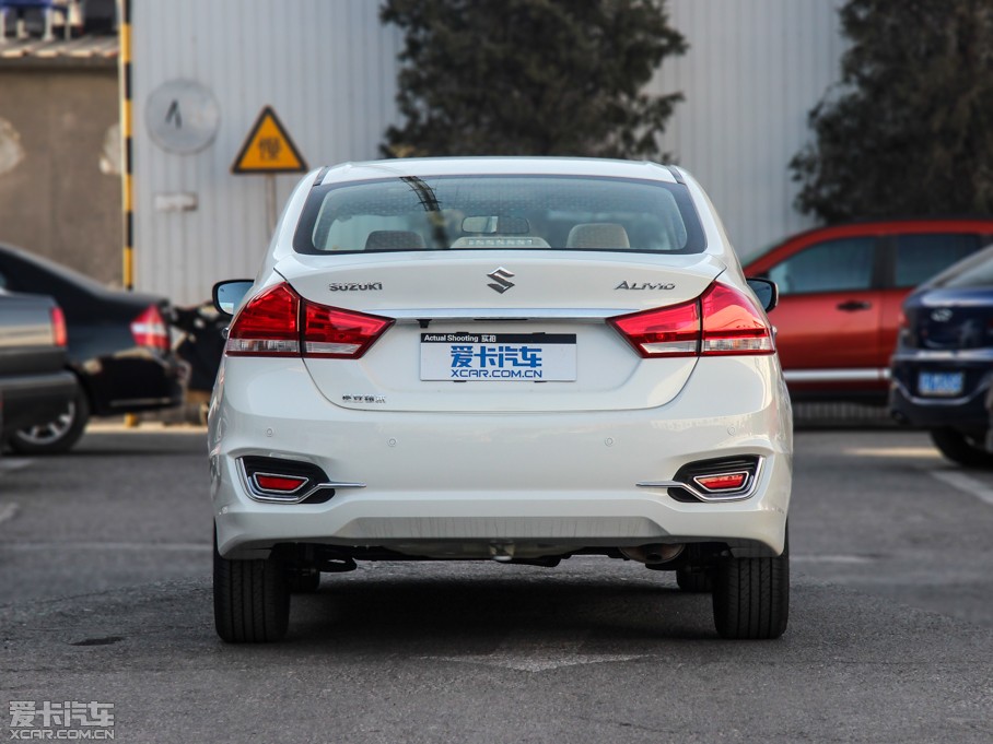 2015 1.6L Զ