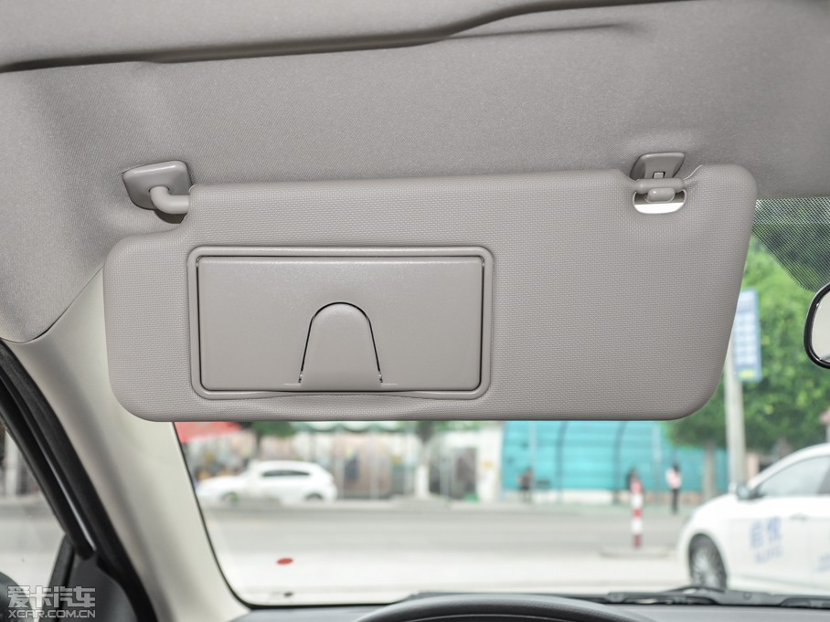 2015��� 1.6L �ք�������