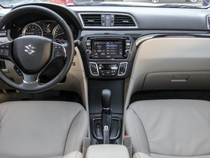 2015款1.6L 自动尊享型 中控台
