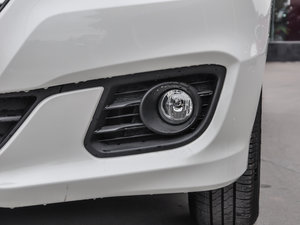 2015款1.6L 手动舒享型 前雾灯
