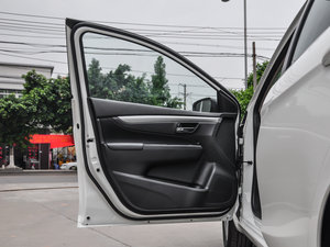 2015款1.6L 手动舒享型 驾驶位车门
