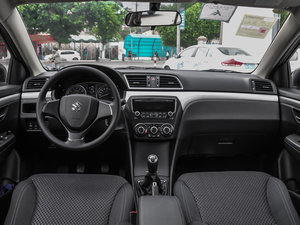 2015款1.6L 手动舒享型 内饰全景