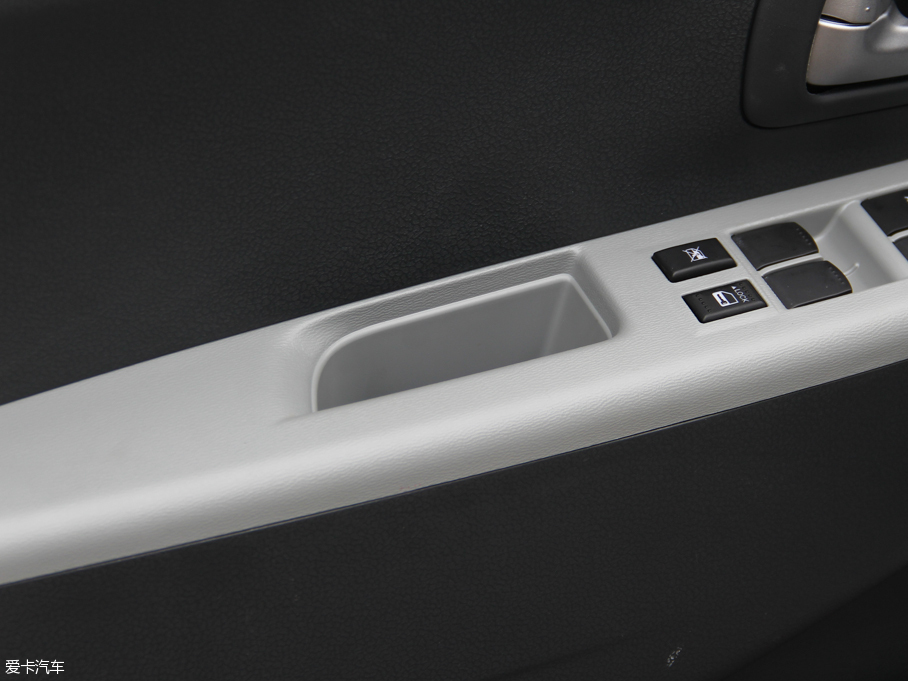 2015��W�� 1.0L �Ԅ��޶���