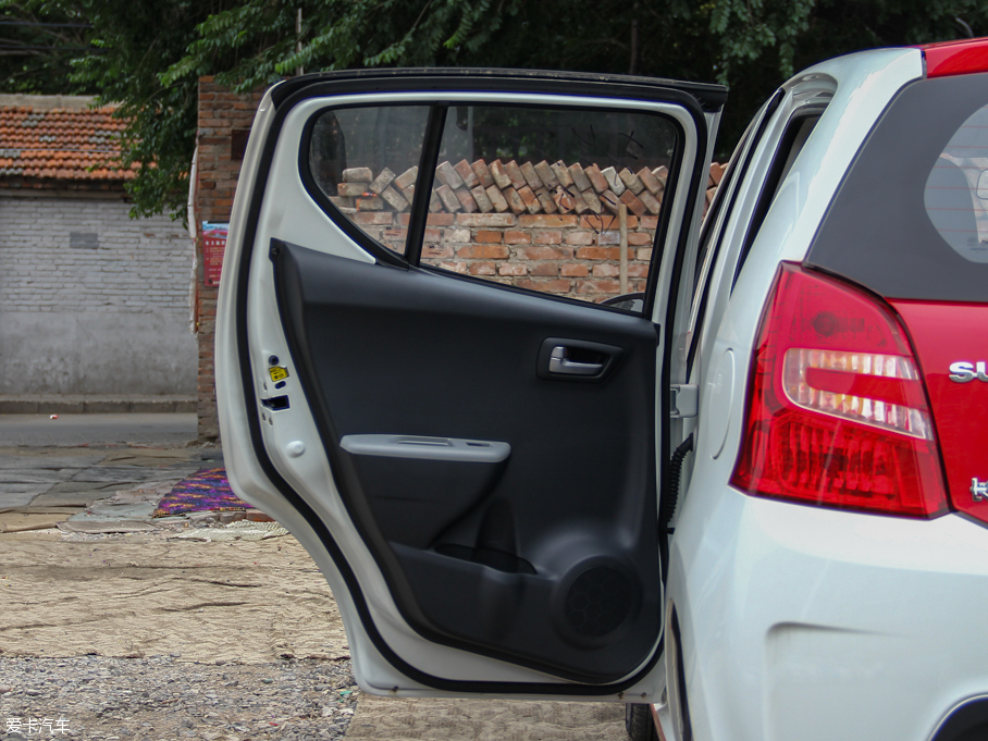 2015?yun)W 1.0L Ԅ(dng)޶