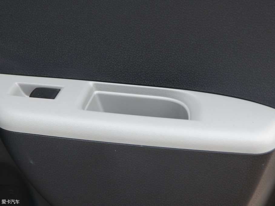 2015��W�� 1.0L �Ԅ��޶���