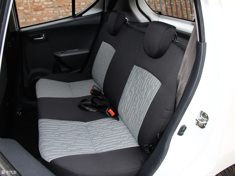 2015?yun)W 1.0L Ԅ(dng)޶