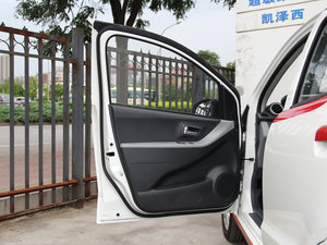 2015款1.0L 手动限定版 驾驶位车门