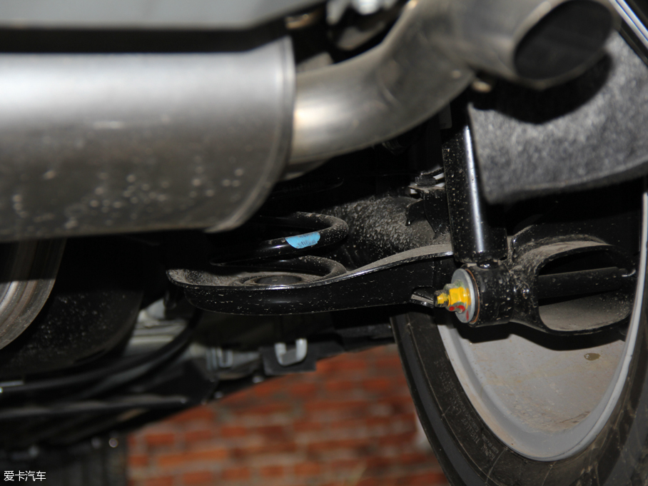 2015���h�S 1.6L �քӾ�Ӣ�� ���(q��)