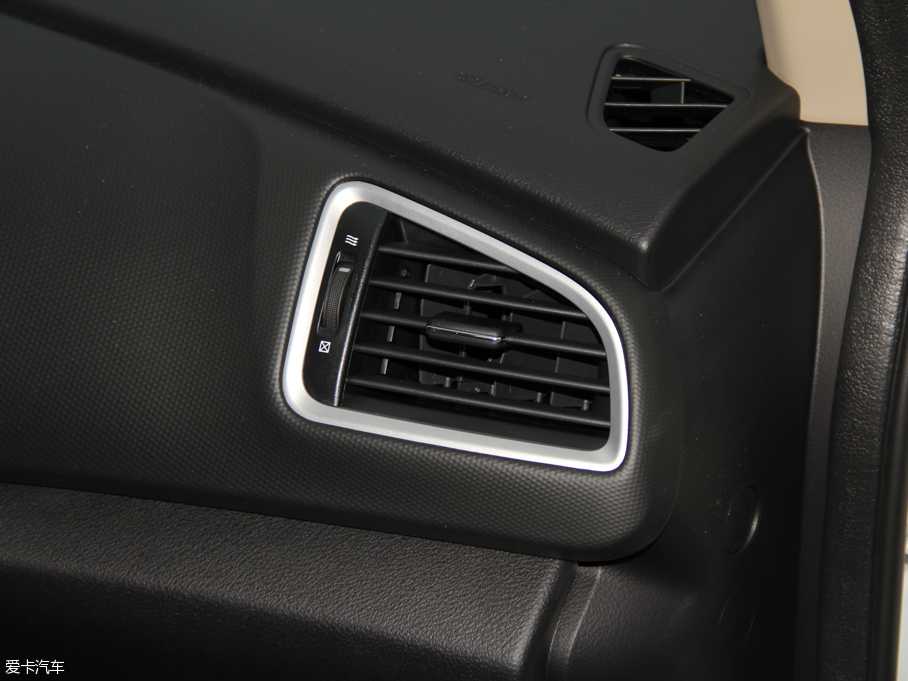 2015hS 1.6L քӾӢ (q)