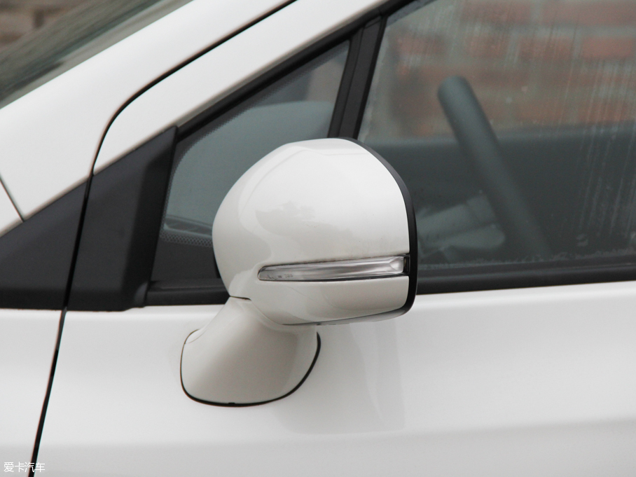 2015hS 1.6L ք(dng)M(jn)ȡ (q)