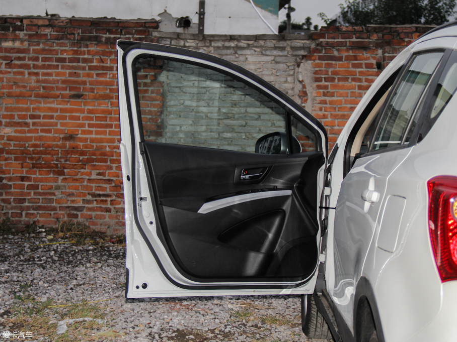 2015hS 1.6L քM(jn)ȡ (q)