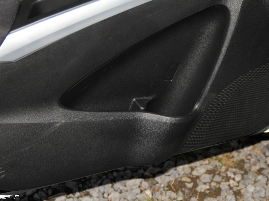 2015hS 1.6L քMȡ (q)