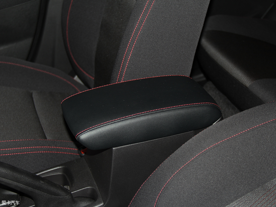 2015hS 1.6L քMȡ (q)