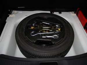 2015款1.6L 手动进取型 两驱 备胎