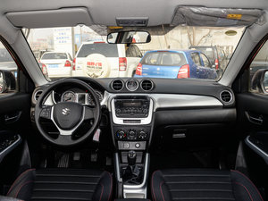 2016款1.6L 手动进取型 内饰全景
