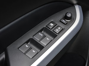 2016款1.4T 自动四驱旗舰型 主驾车窗控制区	