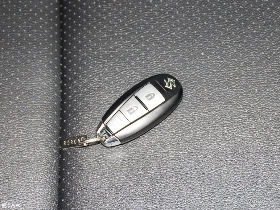 2017; 1.4T ԄӶ 4WD