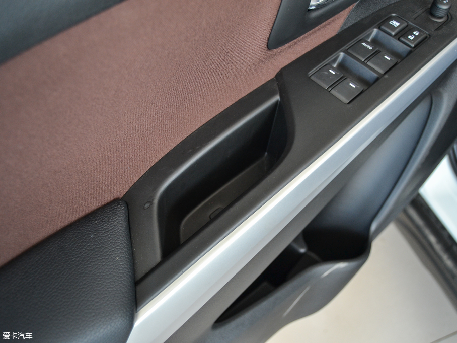 2017; 1.6L ք(dng)Еr(sh)