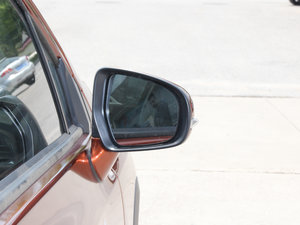 20171.4T ԄӶ 4WD (ji)^