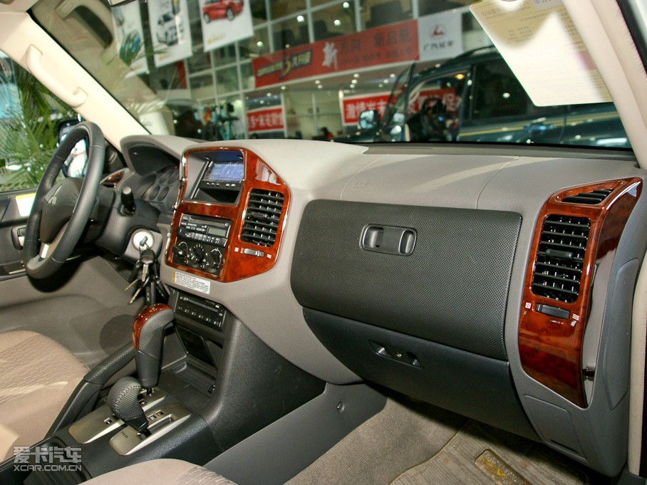 2011�������_ 3.0GLS �Ԅ�(d��ng)��