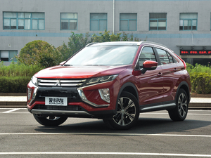 2018款1.5T CVT四驱真我版 左前45度