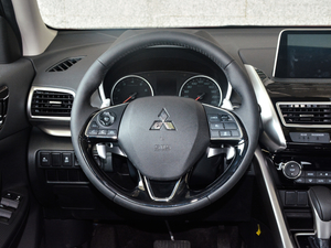 2018款1.5T CVT四驱真我版 方向盘