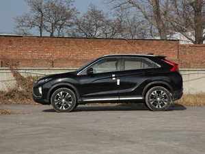 2018款1.5T CVT两驱信念版 正侧（左）
