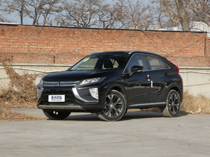 2018款1.5T CVT两驱信念版 左前45度