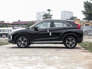 2018款1.5T CVT两驱梦想版 正侧（左）