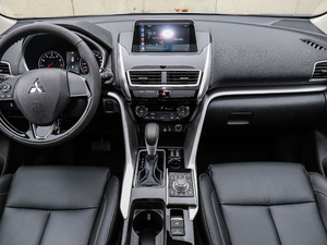 2018款1.5T CVT两驱梦想版 中控台
