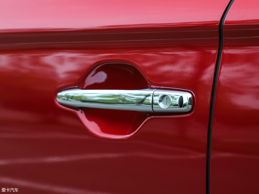 2019W{(ln) 2.4L (q) 7 V