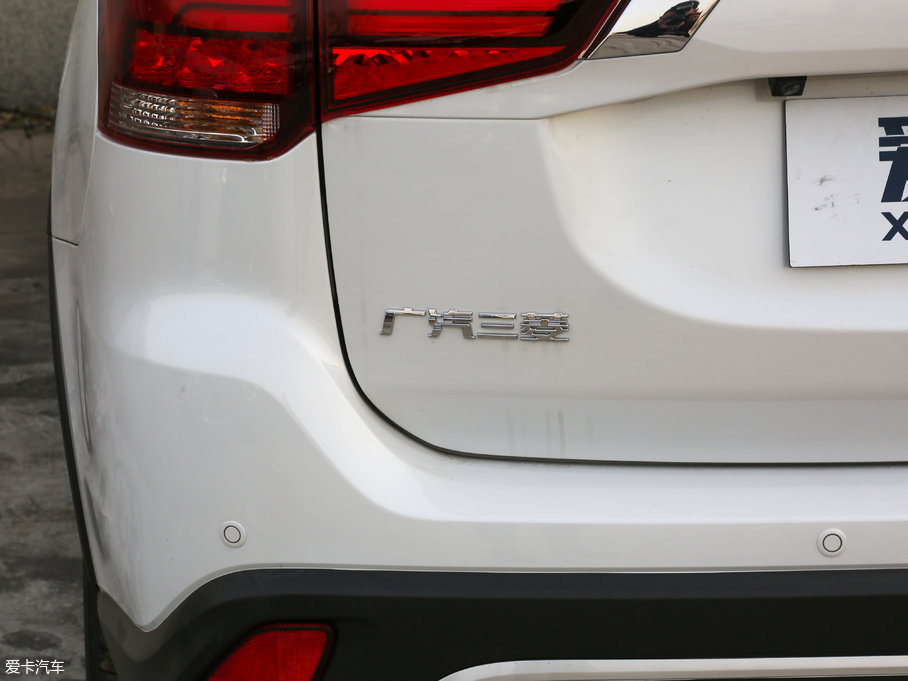 2019W{(ln) 2.4L (q)а V