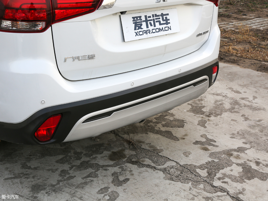 2019W{(ln) 2.4L (q)а V