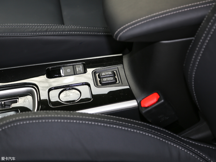 2019��W�{�� 2.4L ������а� ��V