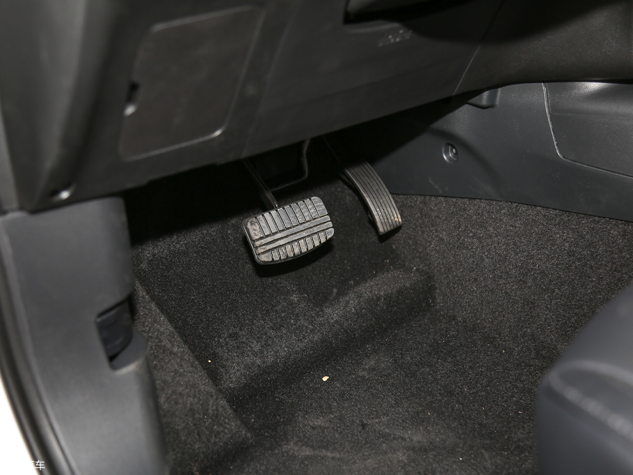 2019��W�{�� 2.4L ������а� ��V