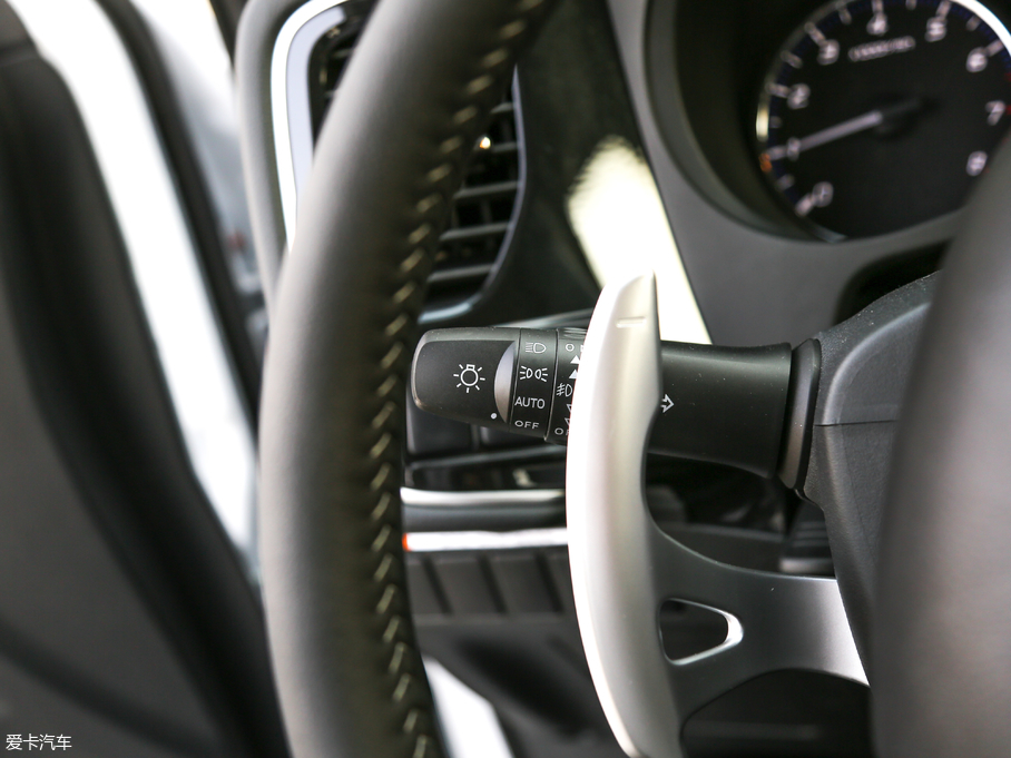 2019��W�{�� 2.4L ������а� ��V